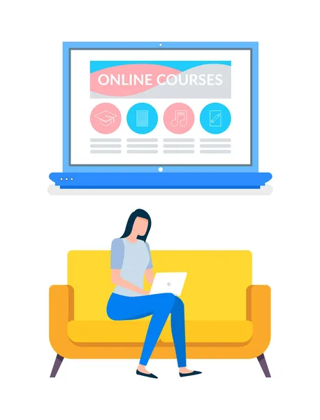 Kobieta siedzi na kanapie i studiuje online — Wektor stockowy