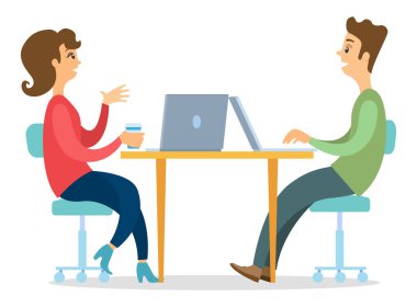 Ofis çalışanları meseleleri tartışıyor. İş toplantısı ve iş meselelerinin değerlendirilmesi