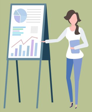 Gemide Çizelgeleri Olan İş Sunan Kadın