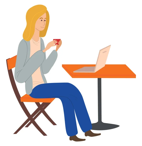 La mujer se sienta a la mesa en casa bebe café, navega por Internet. Comunicación en redes sociales — Archivo Imágenes Vectoriales
