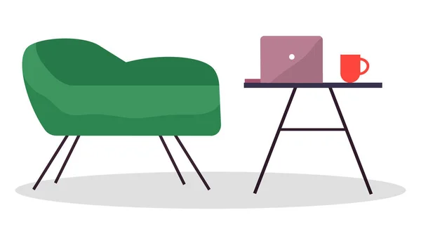 Design moderno e acolhedor no local de trabalho. Cadeira baixa verde macia e mesa de café com um laptop e xícara em branco — Vetor de Stock