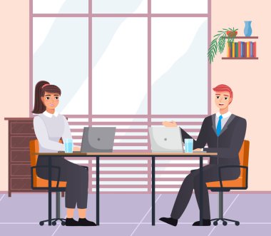 Ofis çalışanları. İş arkadaşları. Meslektaşlar proje takım çalışmasını tartışırlar. Ofis çalışanları iş ve iletişim