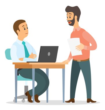 Ofis çalışanları meseleleri tartışıyor. İş toplantısı ve iş meselelerinin değerlendirilmesi