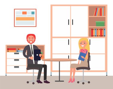 İş toplantısı ya da çalışma süreci. Ofiste oturan insanlar iletişim kuruyor, iş birliği yapıyorlar.