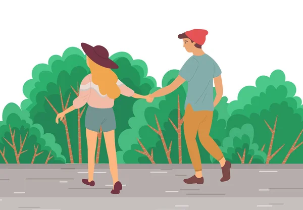 Een stel dat door de straat loopt. Jonge man en meisje hand in hand, wandelen in de zomer dag in het stadspark — Stockvector