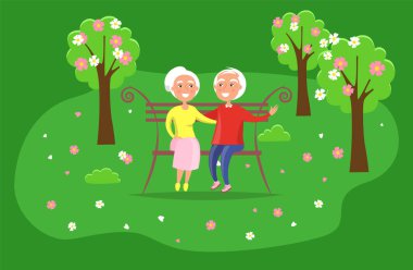 Çift parkta bir bankta oturarak zaman geçiriyor. Yaşlı insanlar dışarıda birlikte dinleniyorlar.