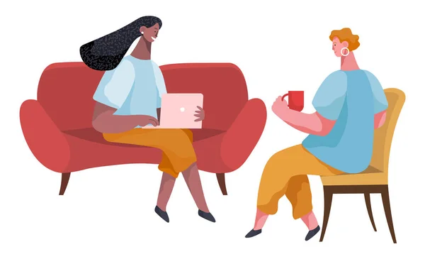 Businesswomen dressed in formal clothes are sitting on the sofa together, talking, drinking coffee — Stock Vector