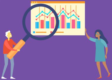 Büyüteçle çalışan erkek ofis çalışanı, grafikler ve grafiklerle sunumdaki indeksleri analiz ediyor