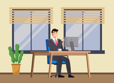 Masada dizüstü bilgisayarı olan bir ofis çalışanı. Gülümseyen bir işadamı ya da bilgisayarında çalışan bir tezgahtar