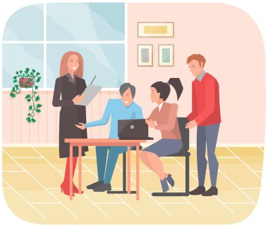 Ofis çalışanları. İş arkadaşları. Meslektaşlar proje takım çalışmasını tartışırlar. Ofis çalışanları iş ve iletişim