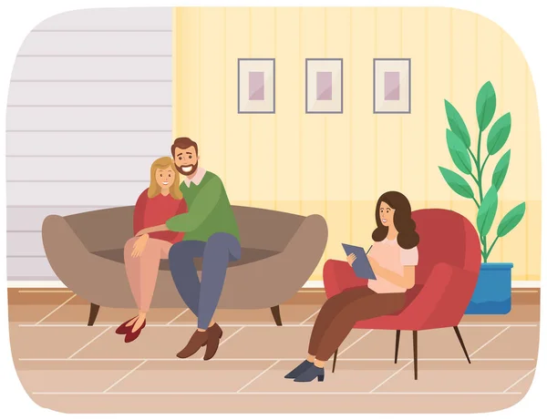 Happy couple of people sitting on couch hugging. Doctor gives advice on family psychology — Stok Vektör