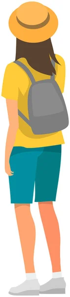 Kvinna med ryggsäck tittar på något bakom sig. Bakåt bild av flicka turist i shorts och t-shirt — Stock vektor