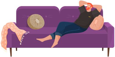 Dairedeki kanepede yatan adam. Mutlu genç adam rahatlıyor, rüya görüyor. Kanepede dinlen, evde dinlen.