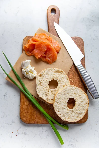 Breakfast Composition Cut Bagels Sesame Seeds Smoked Salmon White Cheese — Stockfoto