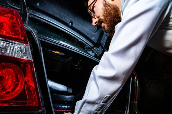 Young Adult Man Looking Car Trunk Boot Road Accident Car — Stock fotografie