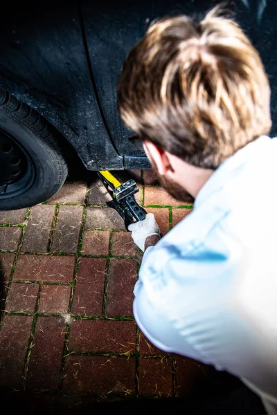 Heben Eines Autos Mit Wagenheber Selektiver Fokus Eine Autopanne Die — Stockfoto