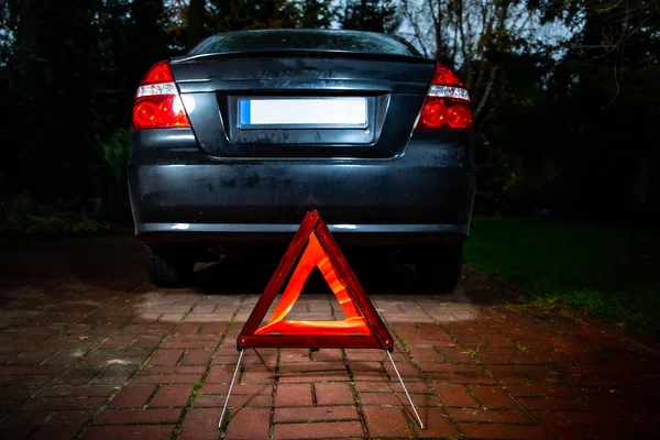 Horizontal View Emergency Warning Triangle Placed Black Car Road Accident —  Fotos de Stock