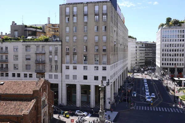 Milano Meydanı'na görüntülemek
