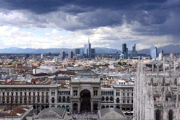 Skycrapes en Lombardía — Foto de Stock