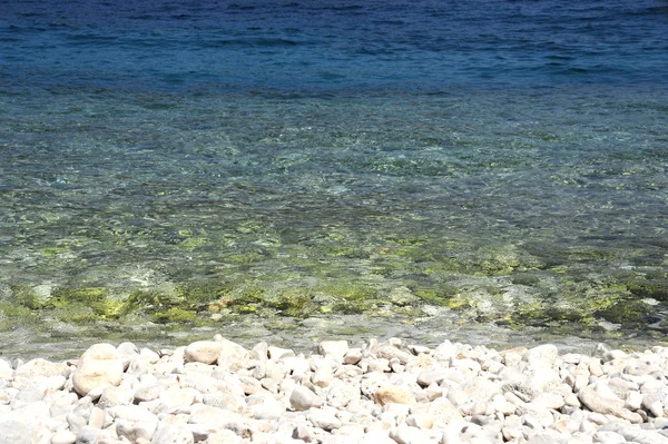 Summer view of Antisamos beach — Stock Photo, Image