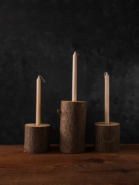 Zero Waste Konzept Natürliche Holzstumpf Kerzenhalter Auf Braunem Tisch Brennende — Stockfoto