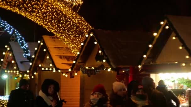 Lviv Ucrânia Janeiro 2021 Natal Feriados Luzes Coloridas Decorações Lojas — Vídeo de Stock