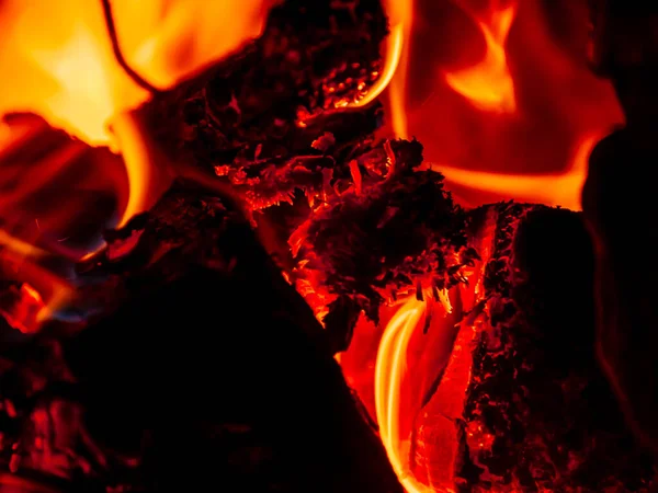 Сжигание Дров Сельской Печи Красное Оранжевое Пламя Дровяной Печи Темноте — стоковое фото