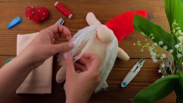 Scandinavian Gnome Fyllning Gör Steg För Steg Handgjorda Tutorial Polyester — Stockvideo