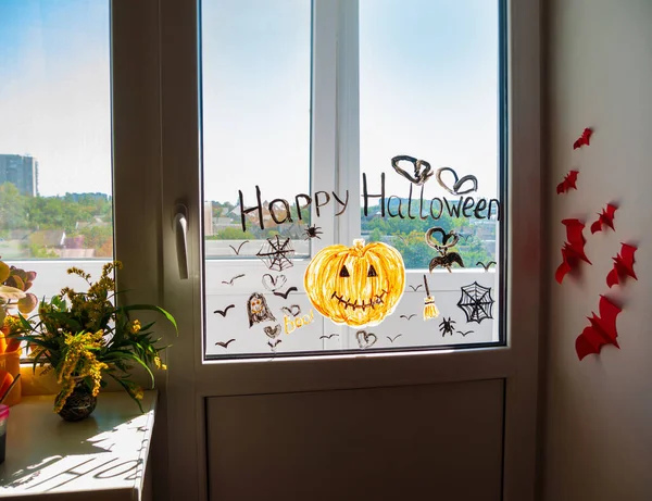 Child Painting Pumpkin Window Preparing Celebrate Halloween Little Kid Draws — Stock Photo, Image