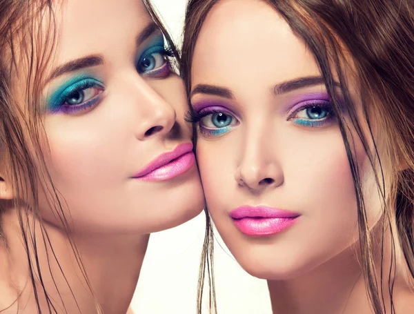 Beautiful tweens with fashion make up — Stock Photo, Image