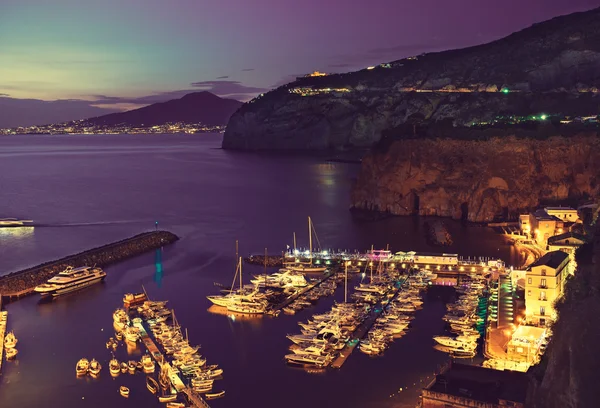 Vista de la hermosa costa de Amalfi — Foto de Stock