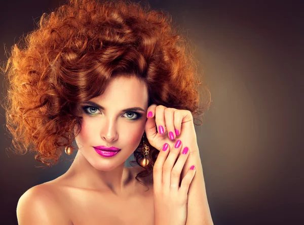 Redhead woman with bright makeup — Stock Photo, Image