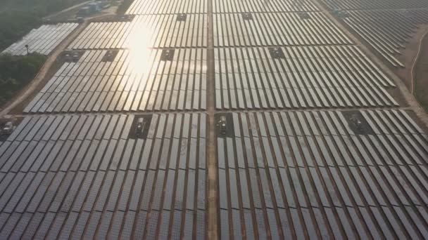 Footage Roll Aerial Drone View Looking Downwards Large Solar Panels — Stock Video