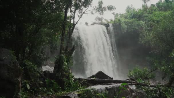 Filmagem Rolo Resolução Slide Câmera Maravilhosa Cachoeira Bela Natureza Magic — Vídeo de Stock