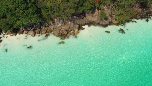 Optagelser Roll Myanmar Strand Ocean Bølger Smuk Tropisk Strand Klippekyst – Stock-video