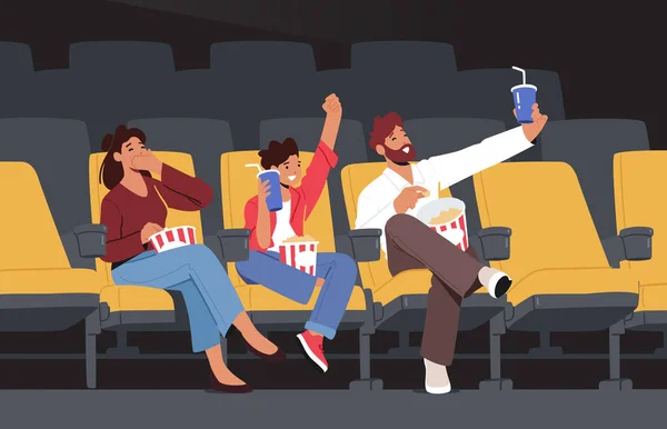 Happy Family Watching Movie (em inglês) no Cinema, Weekend Entertainment. Jovem Mãe, Pai e Filho Apreciando o Filme no Cinema —  Vetores de Stock