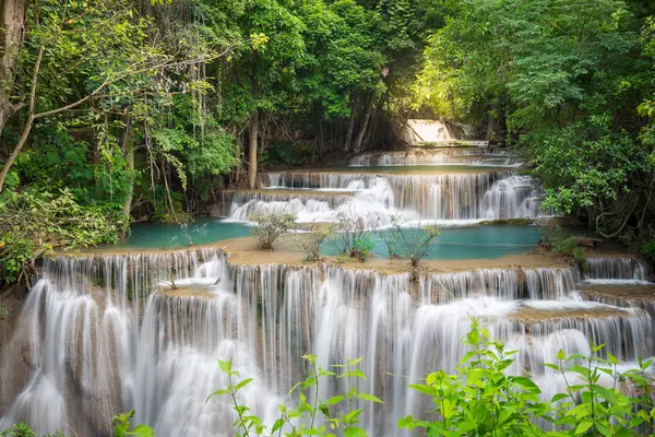 Tayland şelale (Huay Mae Kamin Kanchanaburi'deki/daki oteller)