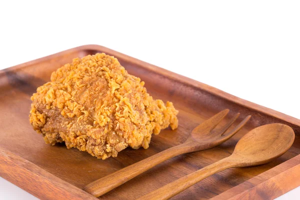 Smażony kurczaka na talerz drewniany — Zdjęcie stockowe
