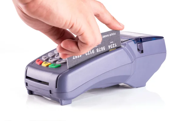 Χέρι Swiping γενική πιστωτική κάρτα που απομονώνονται σε λευκό φόντο — Φωτογραφία Αρχείου