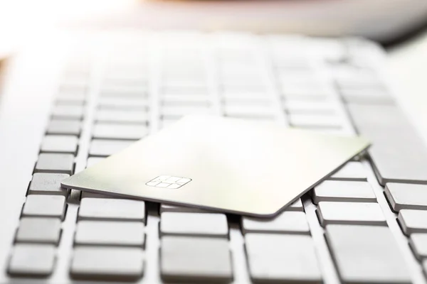 Electronic Chip on Credit card : Concept of online shopping (Sel — Stock Photo, Image