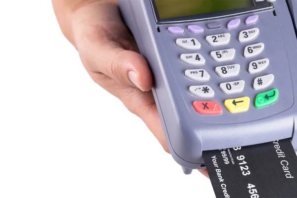 Рука с кредитной картой машина изолированы на белом фоне — стоковое фото
