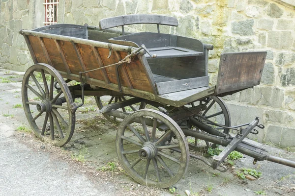 Oude houten paard wagen — Stockfoto