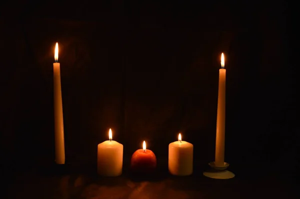Група спалювальних свічок — стокове фото