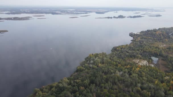 Αεροφωτογραφία του ποταμού Dnipro - ο κύριος ποταμός της Ουκρανίας — Αρχείο Βίντεο