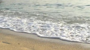 Sahildeki sahile yakın çekim.