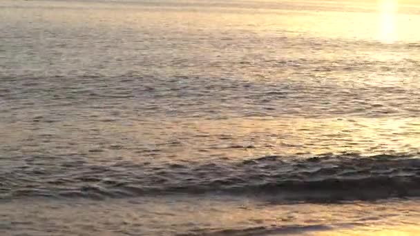 Meerwasseroberfläche. Schöne Meereslandschaft des Mittelmeeres — Stockvideo