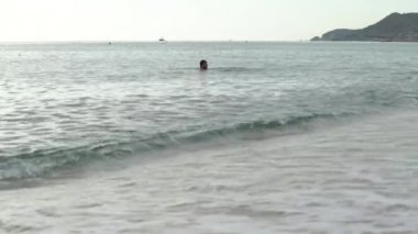 Sahile yakın sahilde deniz manzarası. Türkiye