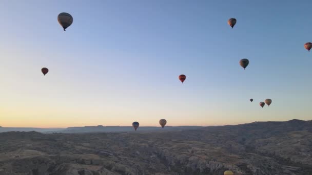 Cappadocia, Turkey : Balloons in the sky.空中景观 — 图库视频影像