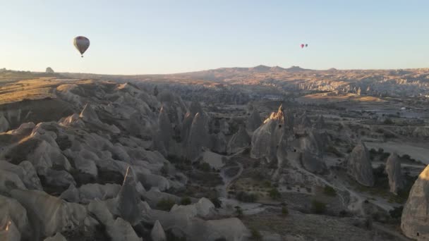 Cappadocia, Turcia: Baloane pe cer. Vedere aeriană — Videoclip de stoc