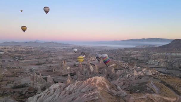 Cappadocia, Turchia: Palloncini in cielo. Vista aerea — Video Stock